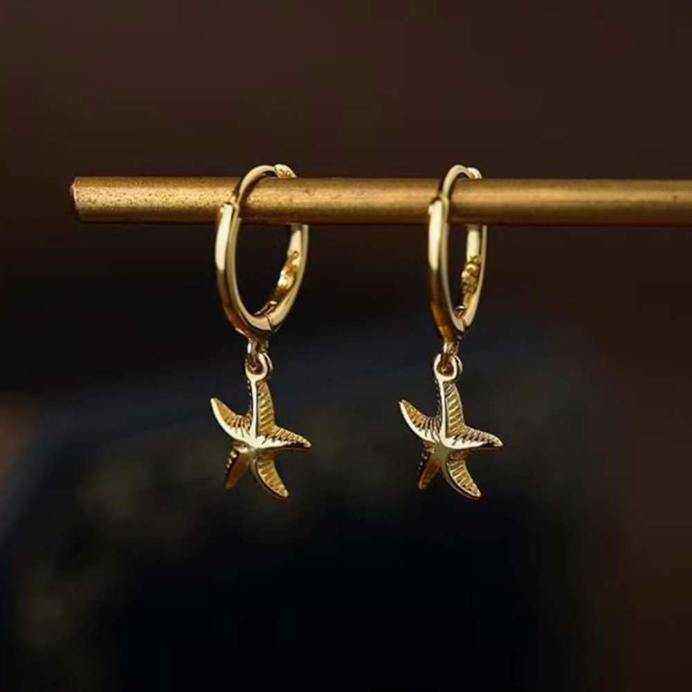 Exquisite 18K Gold Vermeil 925 Sterling Silver Starfish Hoop Earrings - Picture 5 of 8